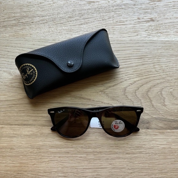 Ray-Ban WAYFARER II CLASSIC Sunglasses - Picture 1 of 11